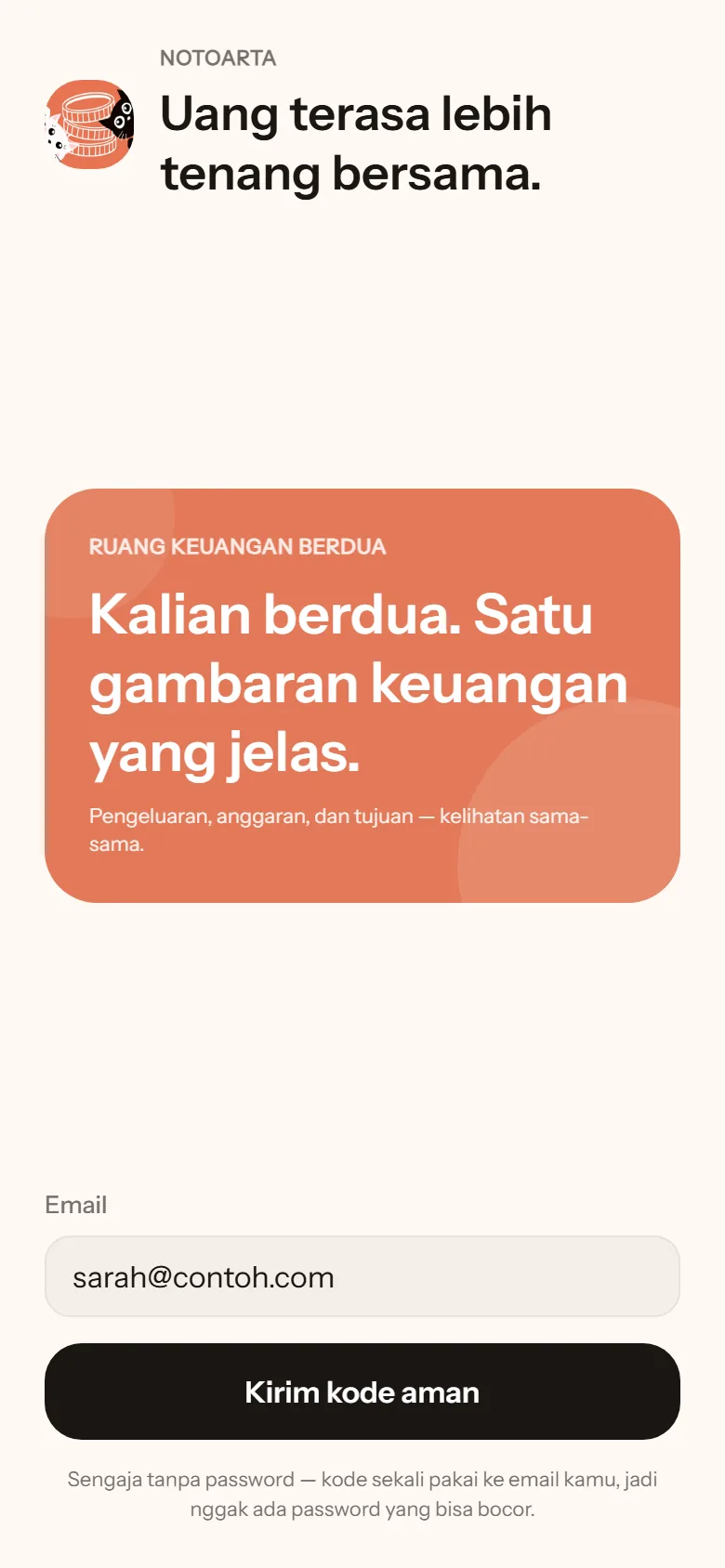 Layar masuk: email sarah@contoh.com sudah diketik, di bawahnya tombol Kirim kode aman