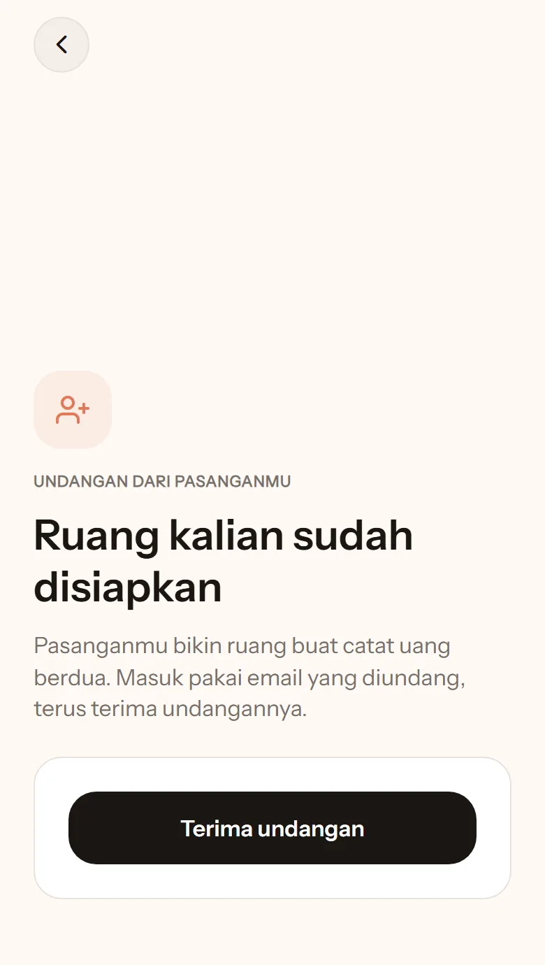 Halaman undangan dari pasangan: judul Ruang kalian sudah disiapkan dan tombol Terima undangan